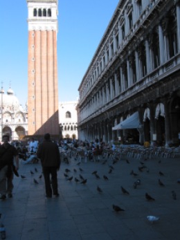 The other must-see landmark, Piazza &amp; Basilica di San Marco. Beware of flying rats (pigeons).